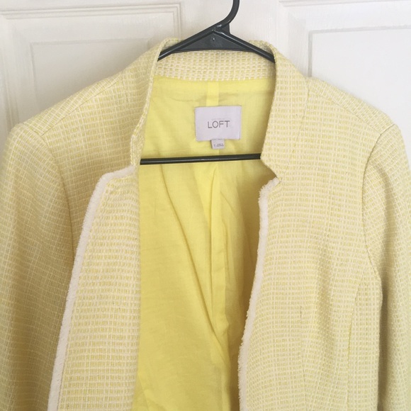 Ann Taylor Loft Blazer - Picture 2 of 3